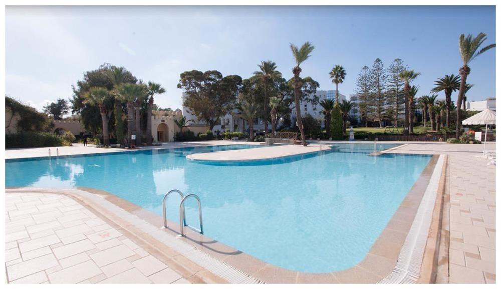 Hotel Jaz Tour Khalef Susa Esterno foto The swimming pool at the hotel
