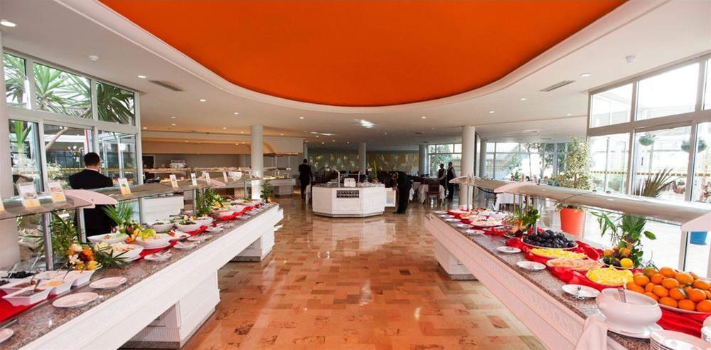 Hotel Jaz Tour Khalef Susa Esterno foto The buffet at the restaurant